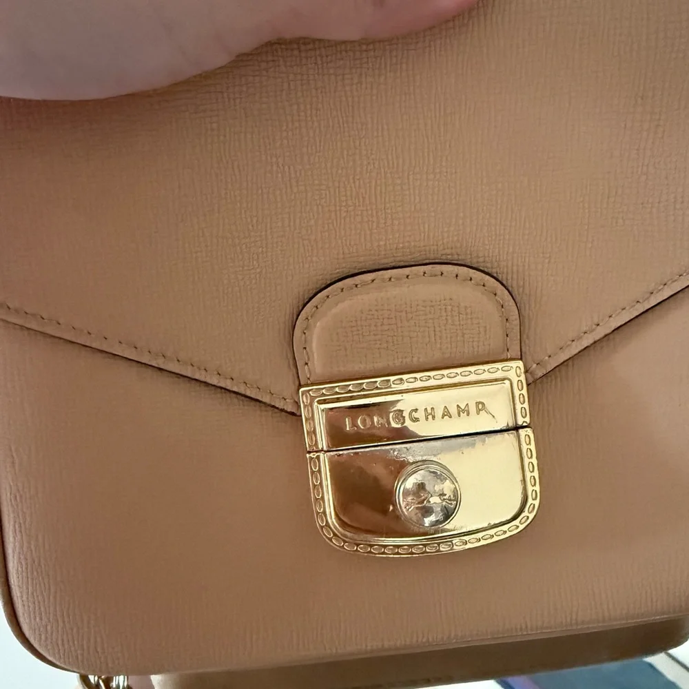 Longchamp Le Pliage Heritage Beige and Gold Crossbody Bag with Envelope Closure - Picture 9 of 10